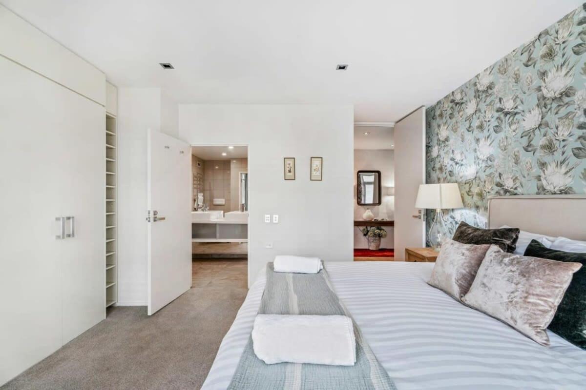 Pembroke Luxury Apartment Wanaka Exterior photo