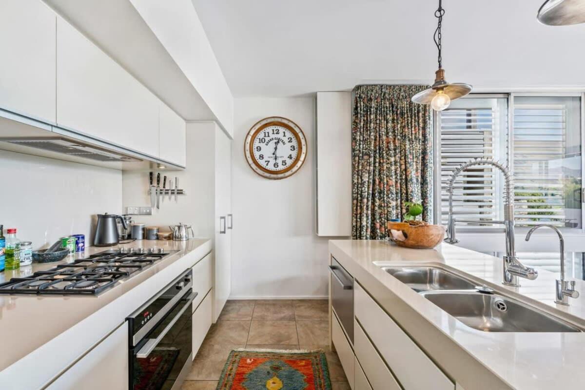Pembroke Luxury Apartment Wanaka Exterior photo